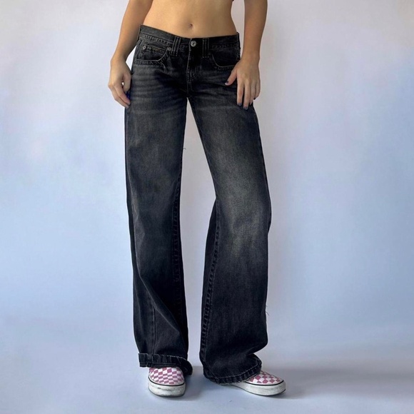 Low Rise Straight Jeans BDG Size 28 - Picture 1 of 6